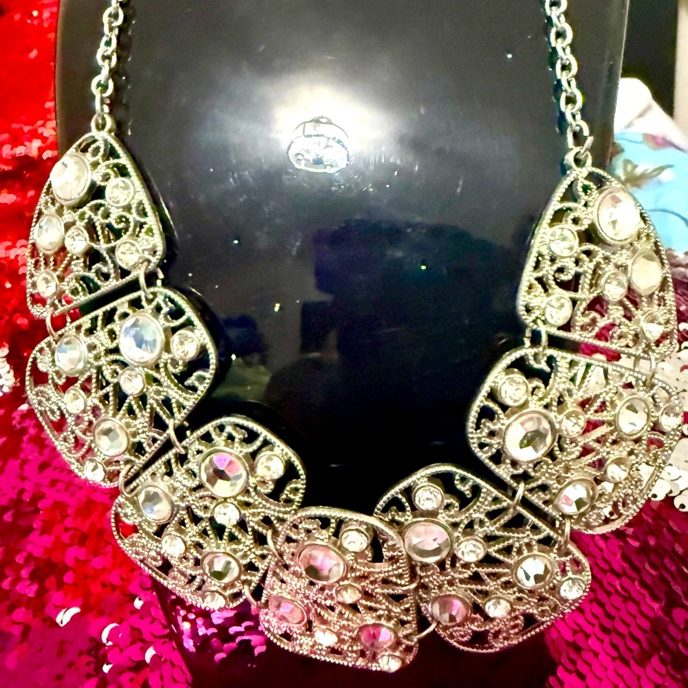 Silver necklace with white crystal rhinestones